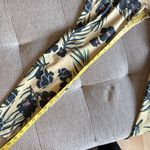 Beyond Yoga Olympus Floral Sunrise High Waisted Legging TropicalSize Medium Photo 8