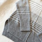 Vera Wang Simply  Ombré Turtleneck Sweater - Grey & White - Large Photo 3