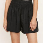 Vince  Smocked Short in Black Sz L Pull on Pockets 100% Cotton Classic Designer Photo 0
