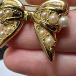 Joan Rivers Gold Tone Faux Pearl Bow Ribbon Brooch Pin Photo 2