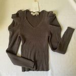 Saltwater Luxe  NWT Puff shoulder sweater size women’s medium Photo 0