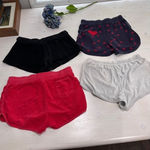 Lot of 3 shorts Photo 0