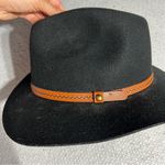 D&Y ⭐️  100% Wool Black Belted Bowler Hat EUC Photo 1