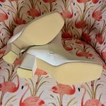 Cute white ankle boots sz 7 never been worn in original box. Photo 1