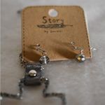 Story by Davinci Purple Rhinestone Cross Silver Tone Pendant Necklace & Earrings Photo 2