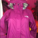 The North Face  women hooded jacket Photo 0
