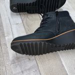 Life Stride  ankle booties size 7 1/2 Photo 2