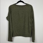 Athleta  Uptempo Long Sleeve Top Olive Green Women’s Size Medium Active Workout Photo 6