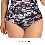 Sweetheart Neckline Backless One Piece Swimsuit Photo 3