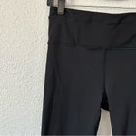 Athleta  accelerate crop pant Sz M Photo 2