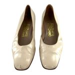 Salvatore Ferragamo Vintage  Off-White Leather Mid Heel Pumps Size 7.5 Photo 1
