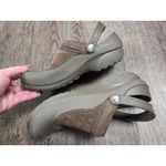 Crocs  Troika Brown Slingback Suede Rubber Slip On Comfort Clogs Womens Size 9 Photo 4