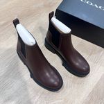 Coach NWT Women's Chocolate Brown Ankle Chelsea Boots Size 5,5 Photo 1