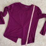 Athleta WOMENS ESSENCE TWIST LONG SLEEVE TOP IN Exotic Fuchsia Size M Photo 10