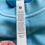 Lululemon Perfectly Oversized Cropped Crew Dye Blue NWT Size 2 Photo 4