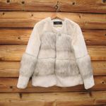 VERO MODA NWT Faux Fur Jacket in Oatmeal L Photo 1