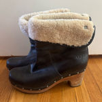 UGG  Australia Lynnea Black Clog Boots Sz 7 Cream Shearling Leather Booties Studs Photo 0