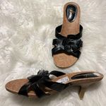 Life Stride  Kitten Heel Sandals Black Open Toe Size 10 Floral embellishments Photo 0
