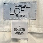 Loft Ann Taylor  Stretch White Denim Skirt Women’s Size 6 Pink Gingham Trim Photo 4