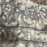 Lululemon Invigorate High-Rise Crop 23" Gritstone White Opal Multi size 6 Photo 6