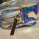 Kendra Scott NWOT  Iridescent Clear Belt Bag Photo 4