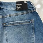 Forever 21 NWT Jean Shorts 28 Womens Curved 90s High Rise Raw Hem Faded Light Photo 2