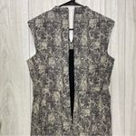 MM.LaFleur M.M. LaFleur The Aditi Sleeveless Sheath Dress in Crackle size 8 Photo 8