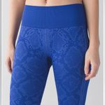 Lululemon Ebb To Street Sapphire Blue Seamless Snakeskin Photo 2
