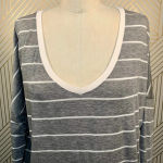 Kit & Ace Gray Striped Cashmere Blend V Photo 1