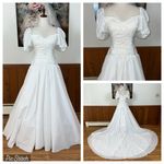 Gorgeous Vintage 1970s/80s Drop Waist Wedding Gown! White Size 8 Photo 1