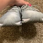 ASICS  GEL-QUANTUM 360 low woman athletic tennis shoes size 9.5 white grey Photo 2