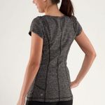 Lululemon Run: Back On Track Short SleeveTech
Heathered Black Size 4 Photo 0