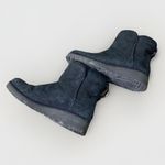 UGG  Womens Kristin Black Sheepskin Lined Wedge Mini Ankle Boots Size 7.5 1012497 Photo 4