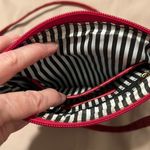 Unbranded perfect little crossbody bag w/lots of packets & cute croc design EUC Red Photo 5