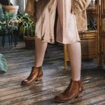 Frye  Boots CARSON Booties, Western Boots, Size 9.5M, Brown Leather Cowgirl‎ Photo 2