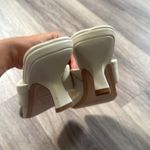 Vince  Women's Cream Criss Cross-Strap Sandals Cecilia Square toe Elegant Shoes 9 Photo 5