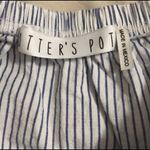 potter's pot  off shoulder blouse with floral design Photo 4