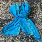 Woman’s Scarf Photo 0