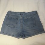 Old Navy Old‎ Navy Women's Plus Size 18 Light Blue Wash Denim Cuffed Shorts 3.5 In Inseam Photo 1