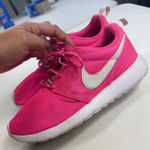 Nike  Roshe One Sneakers Pink White Athletic‎ Running Shoes Womens Photo 0