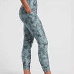 Athleta Salutation Stash Pocket II Printed 7/8 Tight Photo 9