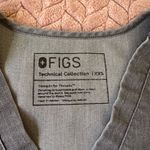 FIGS  Graphite Grey Catarina One Pocket Scrub Top Photo 1