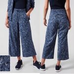 Athleta Avenue Printed Wide Leg Crop Pant Allure Navy Blue Womens SZ 8 Athletic Photo 1