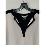 Peter Nygard  Sleeveless Black White V Neck Blouse Size 10 Photo 3