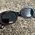 Frame Black Round  Chain Sunglasses Photo 7