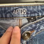 Apt. 9  Women's Size 14 Denim Bermuda Shorts Blue Medium Wash EUC Photo 3