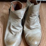 Chic‎ Neutral Beige Ankle Booties | Double Side Zips | Size 6.5 | Block Heel Tan Photo 0