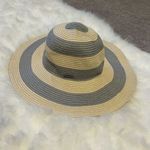 Columbia  Wide Brim Woven Womens Sun Hat Photo 0
