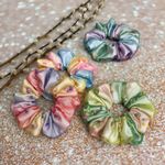 Green Ombré Confetti Shaker Scrunchie Hair Accessories Photo 6