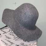 ALDO  Gray Wool Women’s Small/Medium Wide Floppy Brim Dressy Winter Hat Photo 0